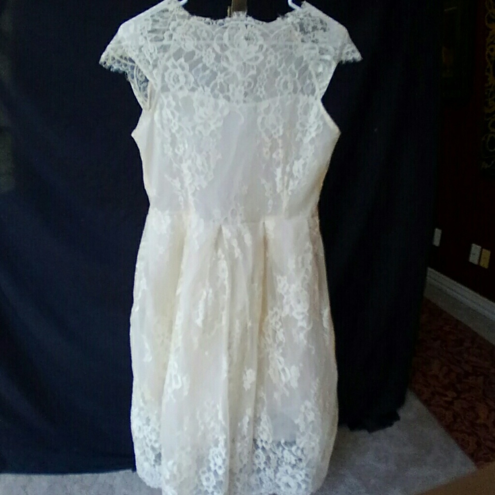 White lace dress